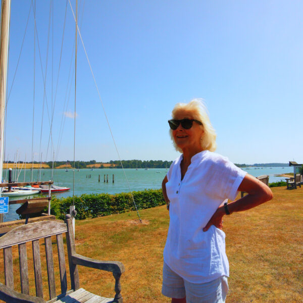 SAILING VIV